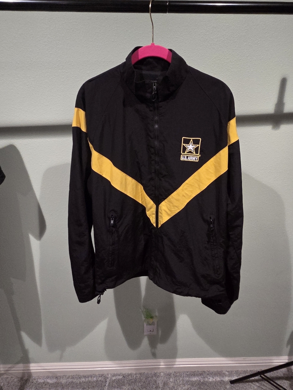 Uniqlo Kids Black and Yellow Army Tee & Windbreaker Set - Picture 4 of 8